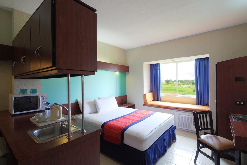 Microtel By Wyndham Eagle Ridge General Trias  Esterno foto