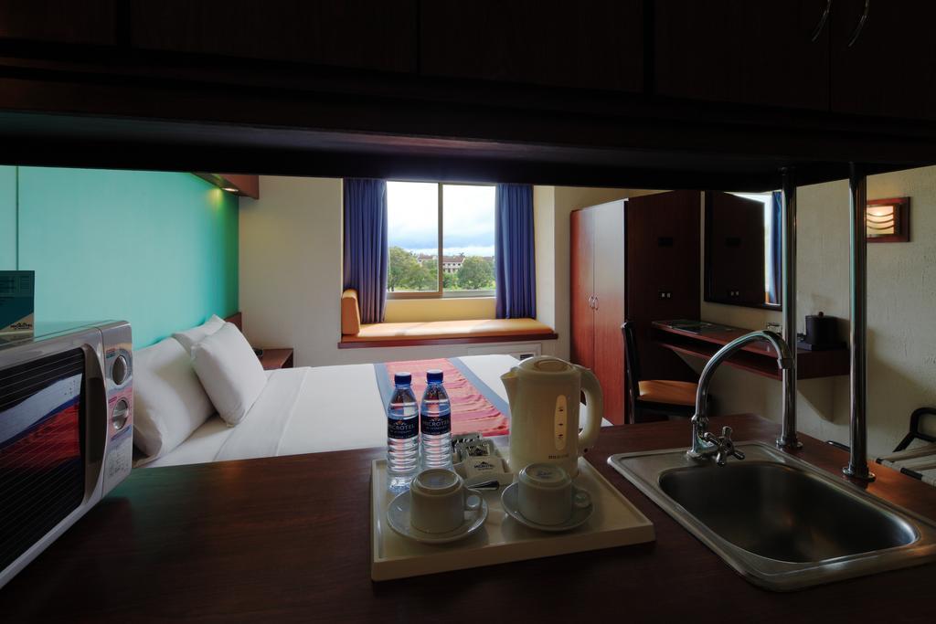 Microtel By Wyndham Eagle Ridge General Trias  Esterno foto