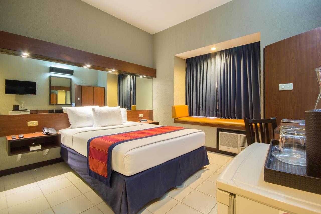 Microtel By Wyndham Eagle Ridge General Trias  Esterno foto
