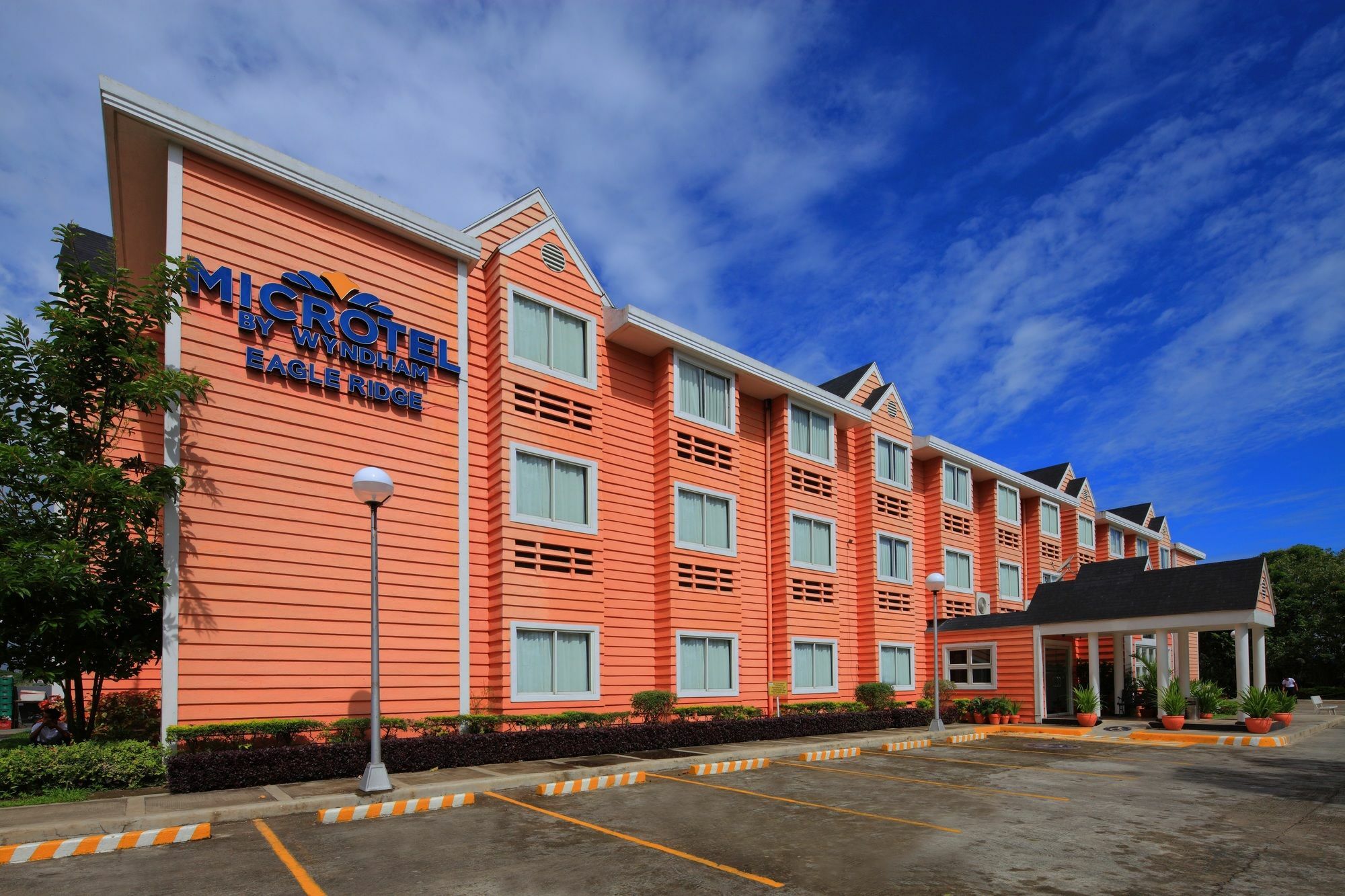 Microtel By Wyndham Eagle Ridge General Trias  Esterno foto